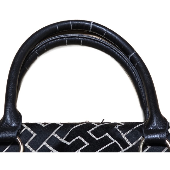 Tommy Hilfiger Satchel Handbag Purse Black White Geometric Print Faux Leather - Picture 11 of 12